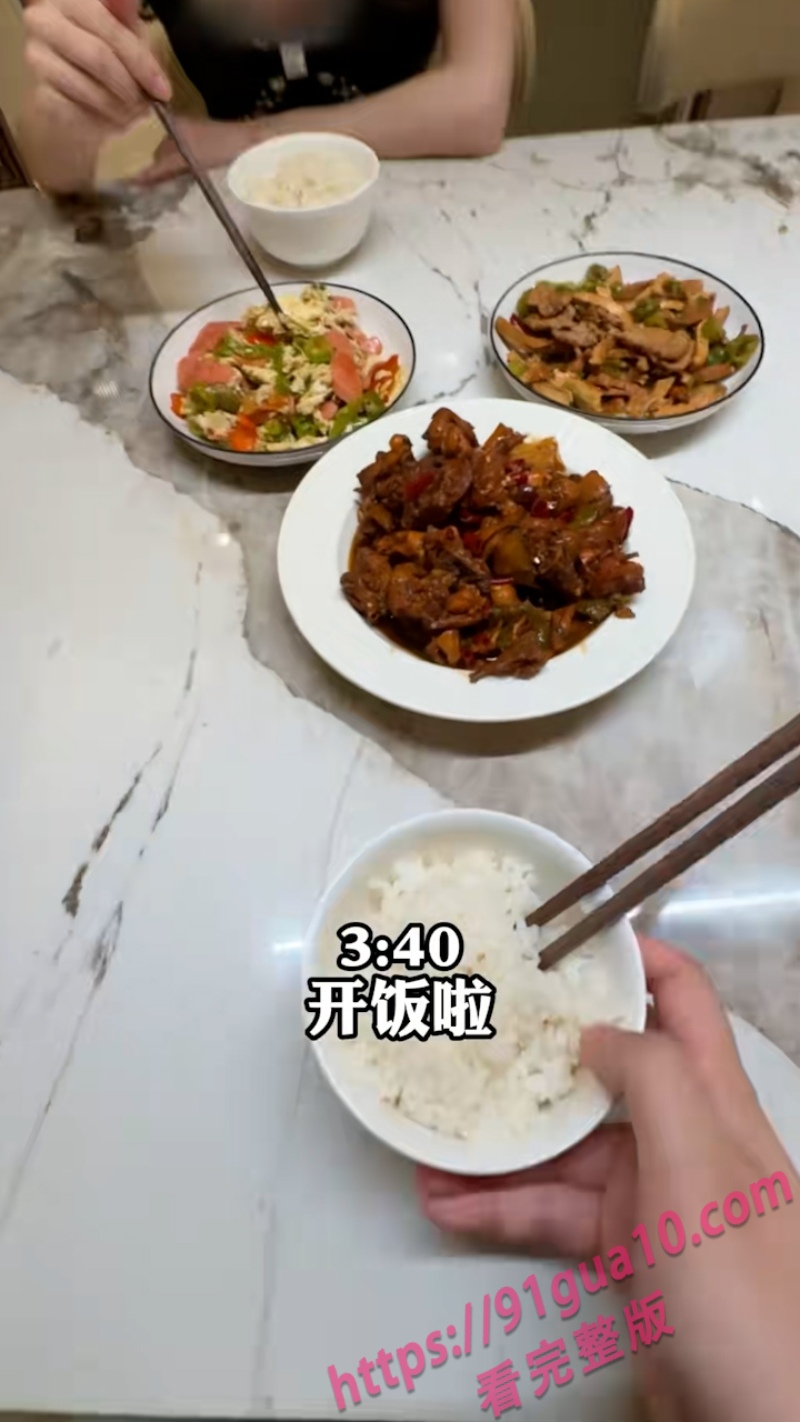 谈了一个网红女友的软饭男vlog 操持一天的家务 结尾亮了~