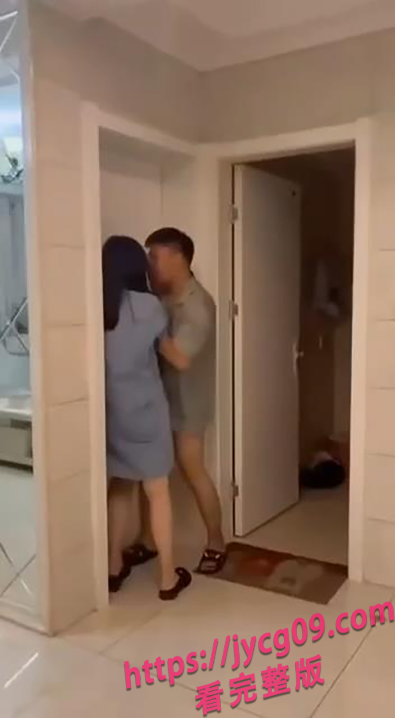 江苏抓奸在床实录曝光！小舅子怒砸渣男画面太狠 配图