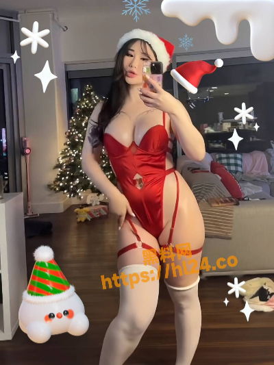 江西宜春一做医美的小骚货 袁梓廷 时常发骚自慰勾搭他人！震动棒插逼欲求不满～