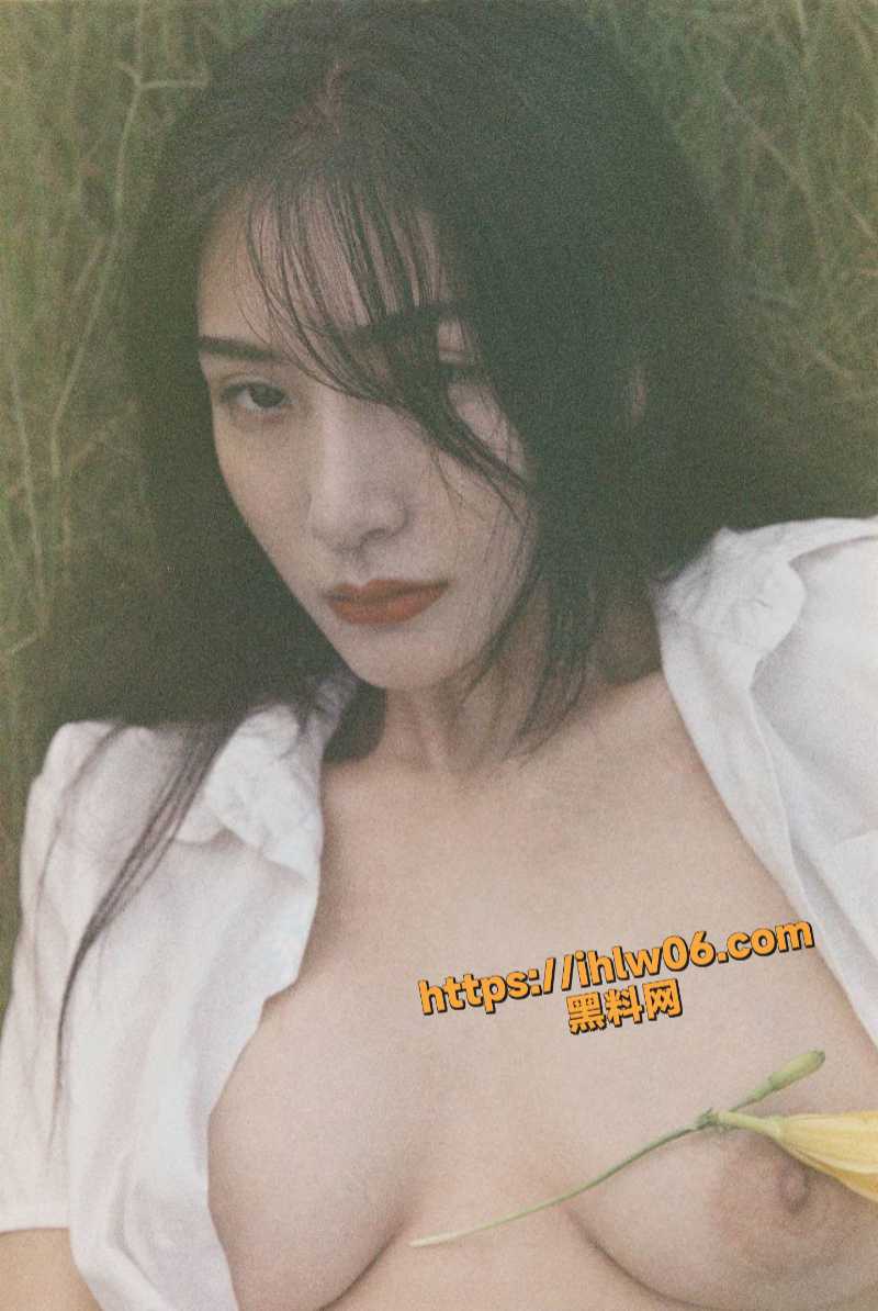 微博推特抖音三平台同占榜一母狗 Lelepigbaby乐乐 献身与金主爸爸操爱调教传出视频！