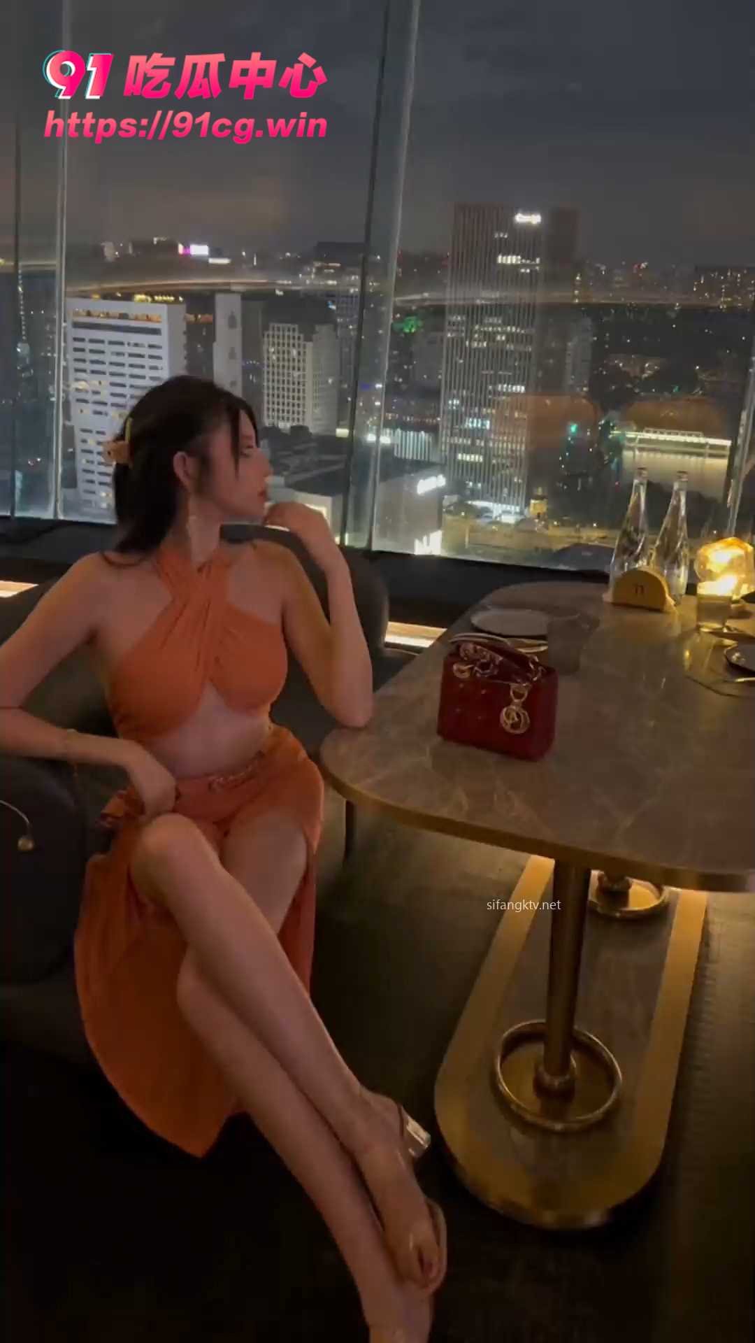 01.jpg
