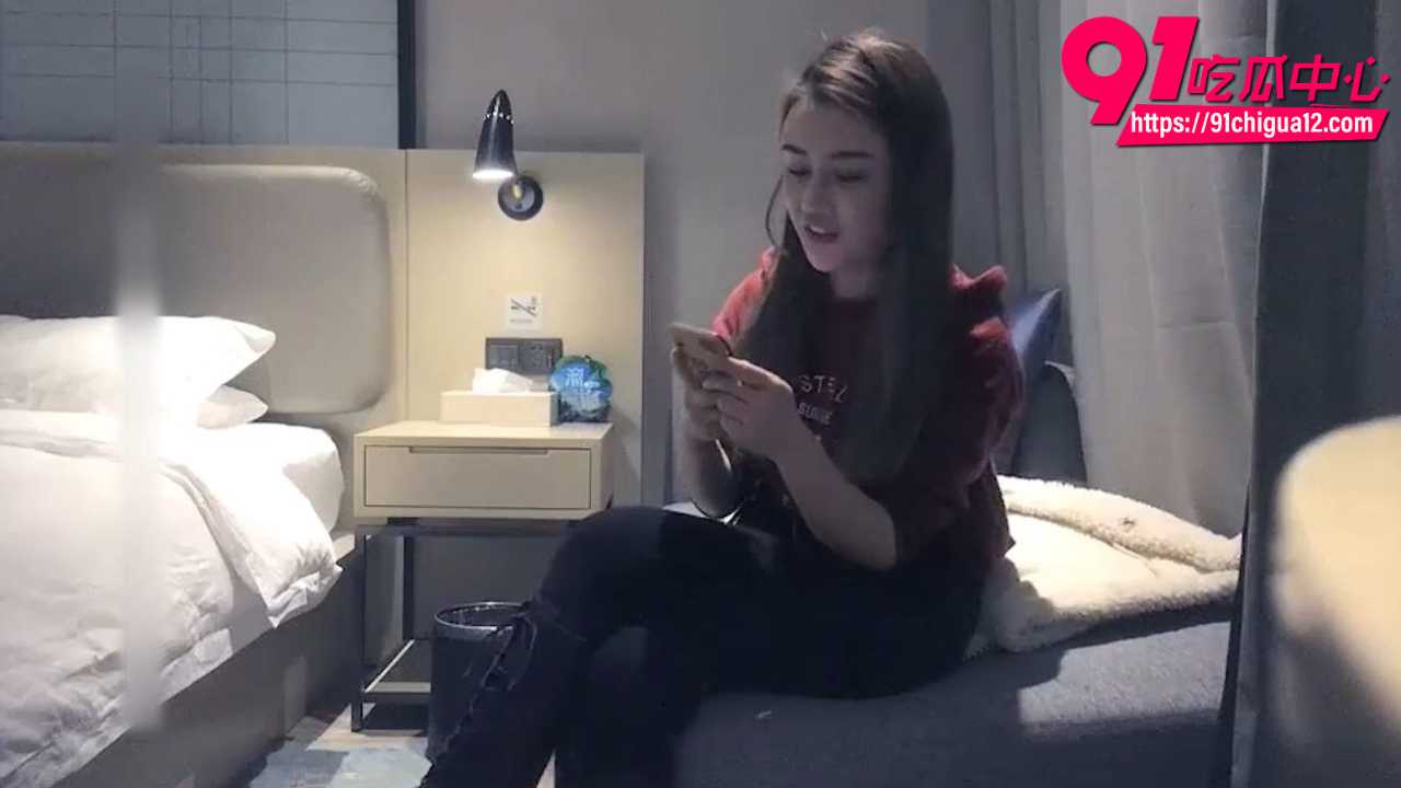 老黄探花 陌陌摇来骚浪小姐姐好会叫床 揉奶舔逼猛操内射