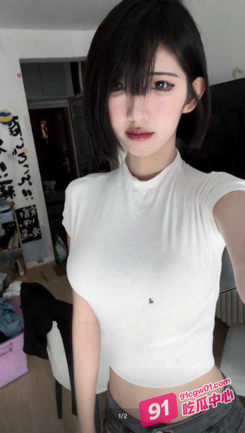 抖音美腿网红行简 纤细逆天长腿各类丝袜诱人至极 大尺度福利视频流出 配图3