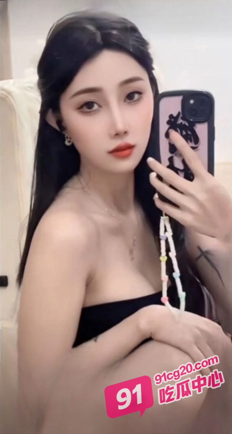 快手抖音18w粉丝 梦兮 大奶博主被爆出性感艳照！双奶堪称F罩杯届的顶流 配图4