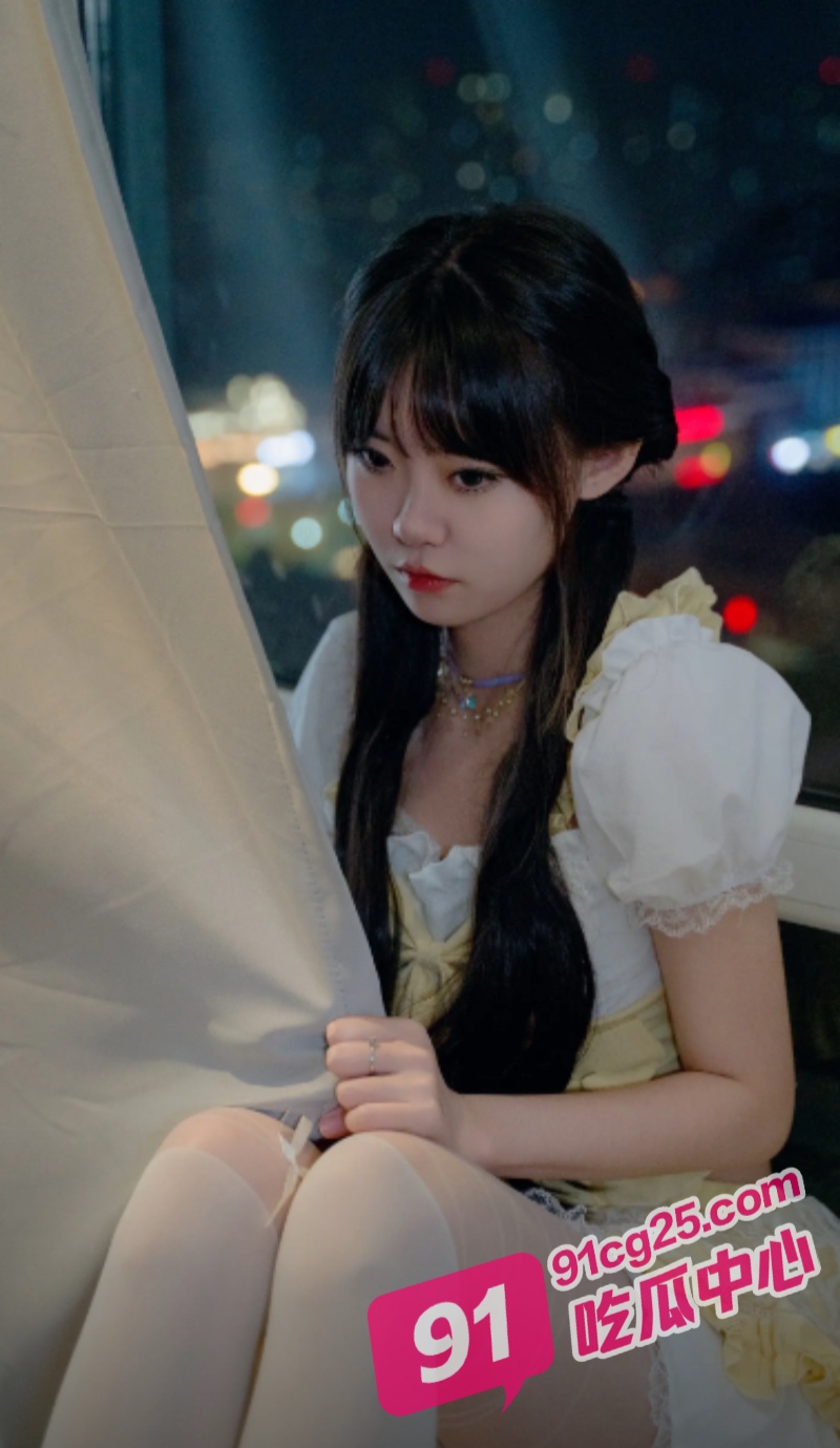 “哥哥人家的新皮肤靠你了！”二次元网瘾少女为游戏新皮肤被男同学掐脖爆干 这是值了还是亏了？ 配图2