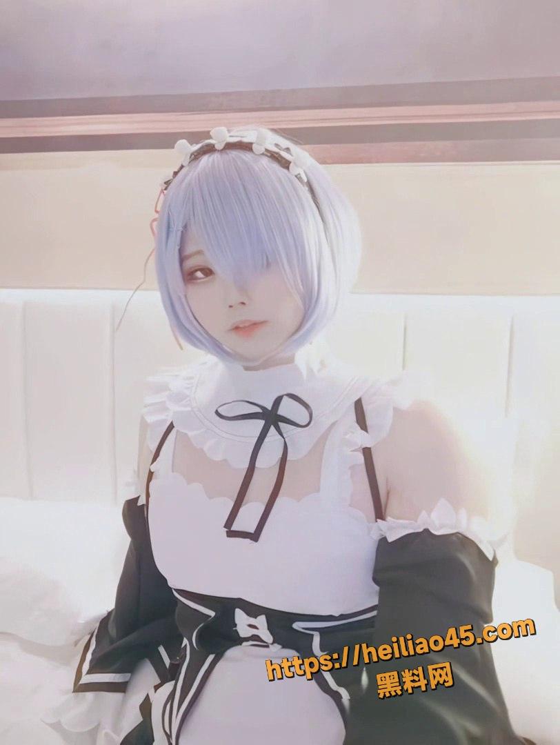 极品伪娘 Wuuuuuucy小舞酱 COS纳西妲雷姆女仆 口交啪啪激情四射！