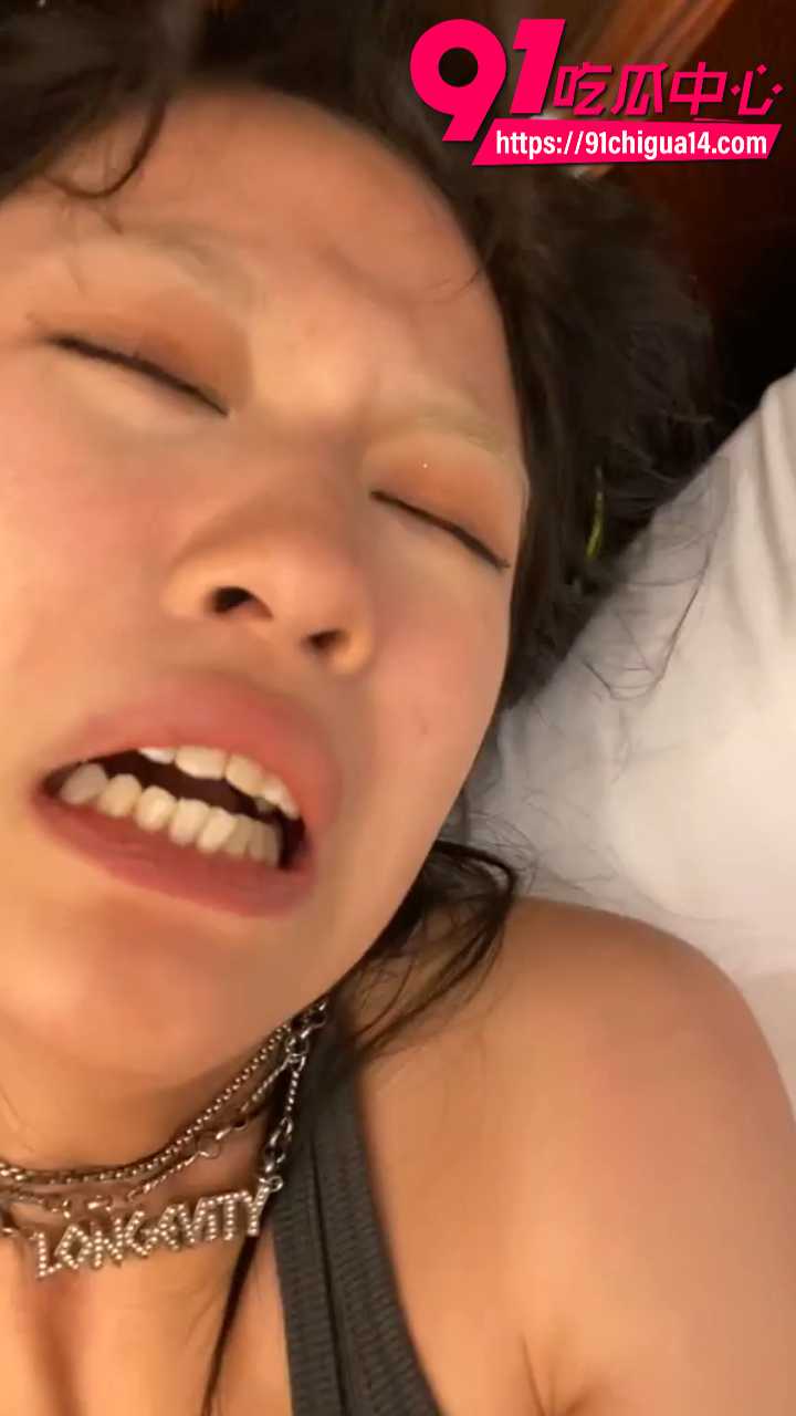 抖音高颜值美妆博主小小舒私下被男友狂操7 抖音高颜值美妆博主小小舒私下被男友狂操7
