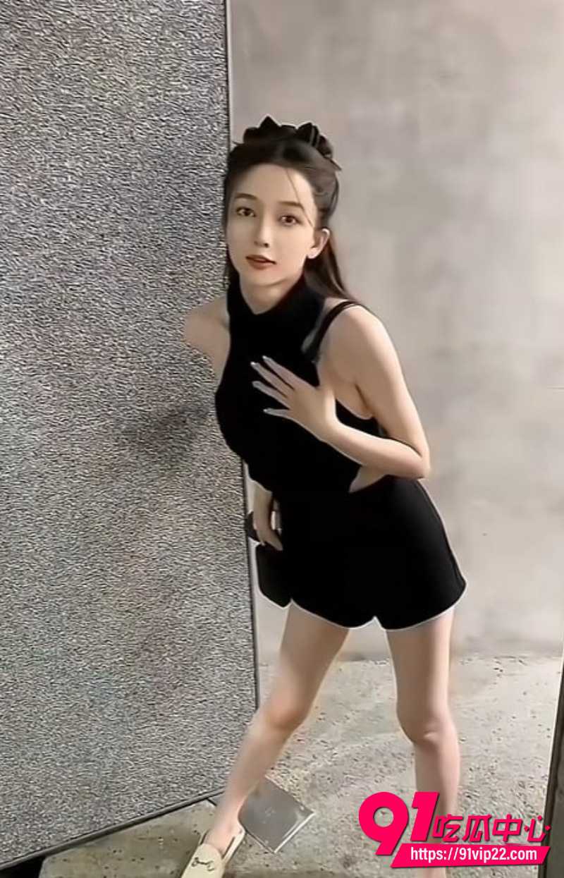王思聪卢浮宫彻底放飞20
