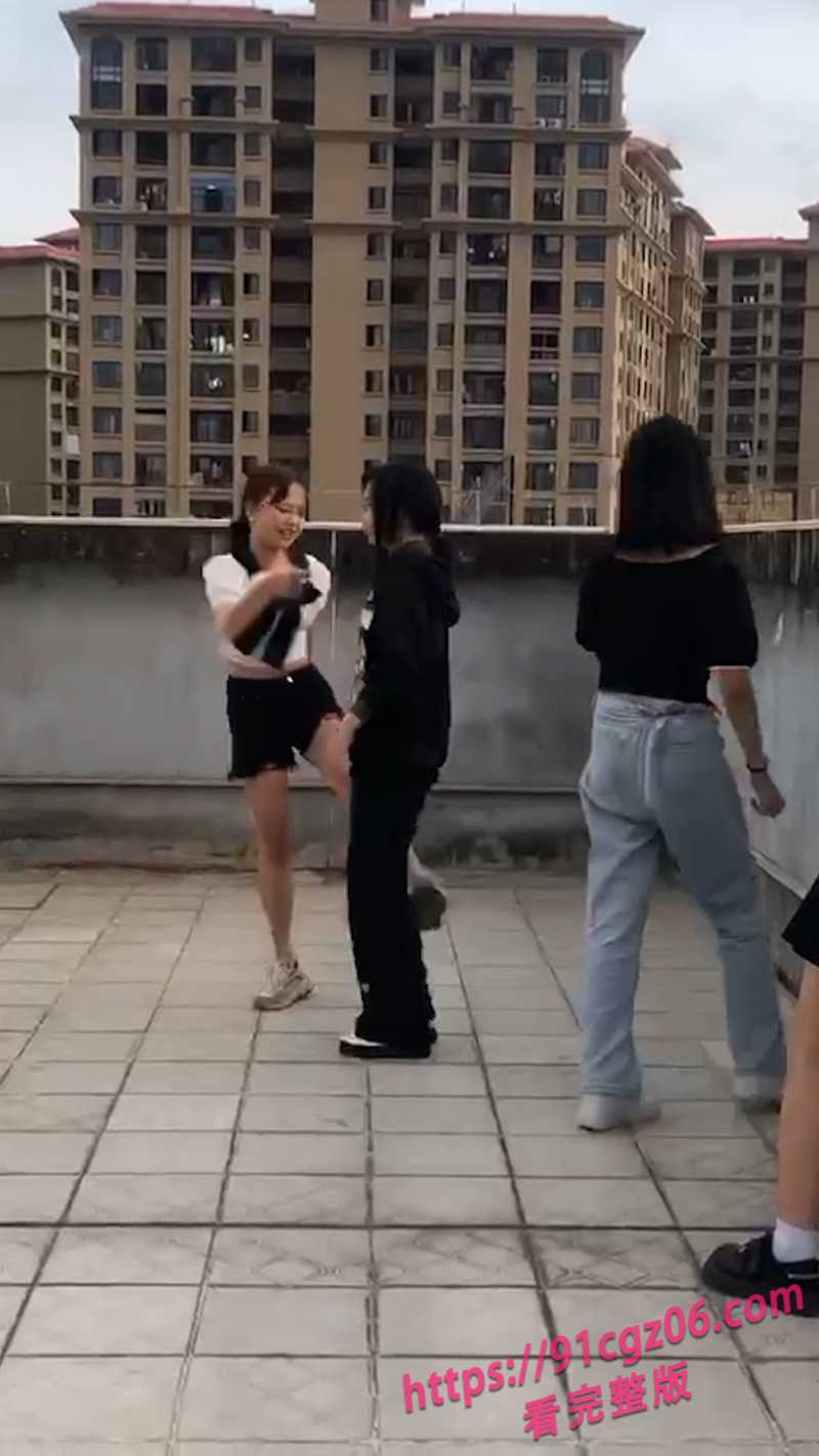 福建泉州精神小妹叶欣怡出轨霸凌网页素材3素材水印版