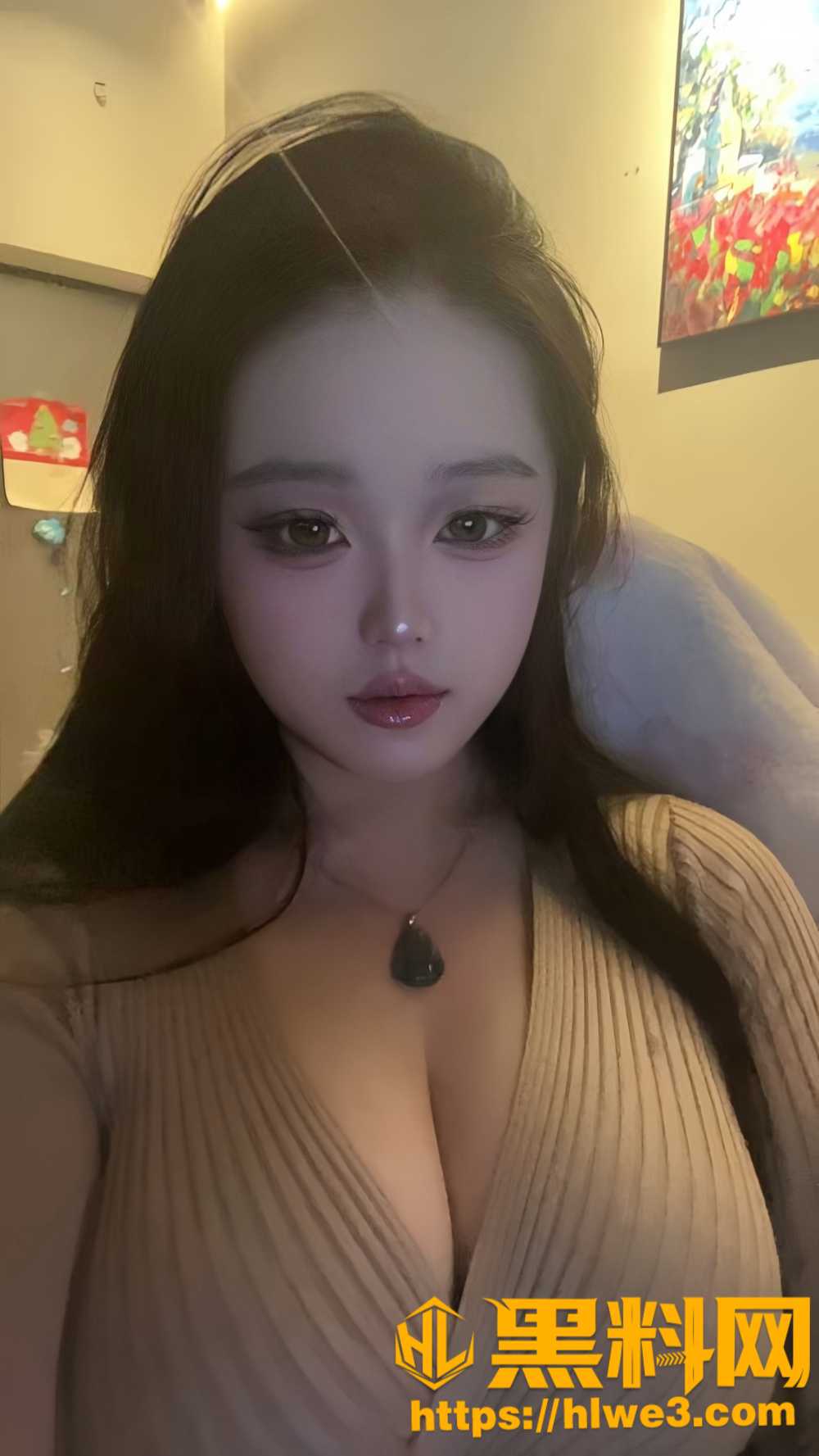 我靠着大鸡吧征服了三个小姨子 那种一男战四女的感觉让我无比自豪 配图