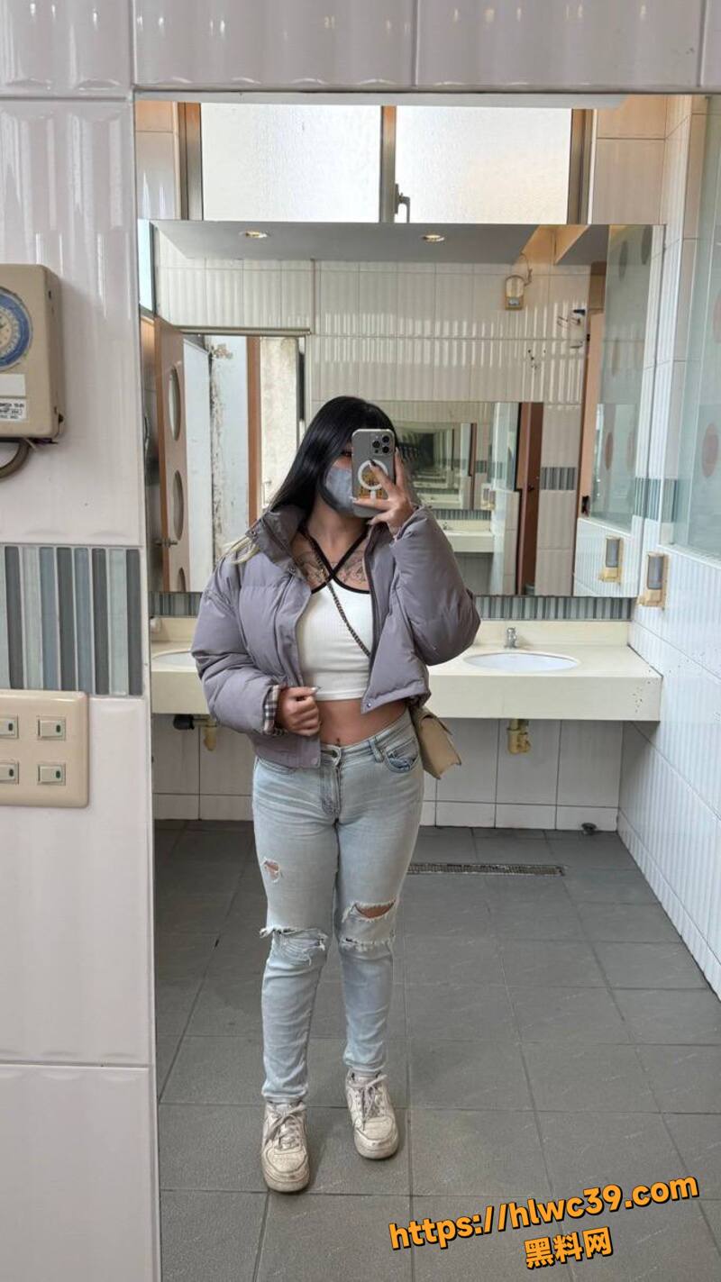 超漂亮微胖巨乳反差妹 与男友口交做爱 传统位猛插巨乳奶子摇晃不停