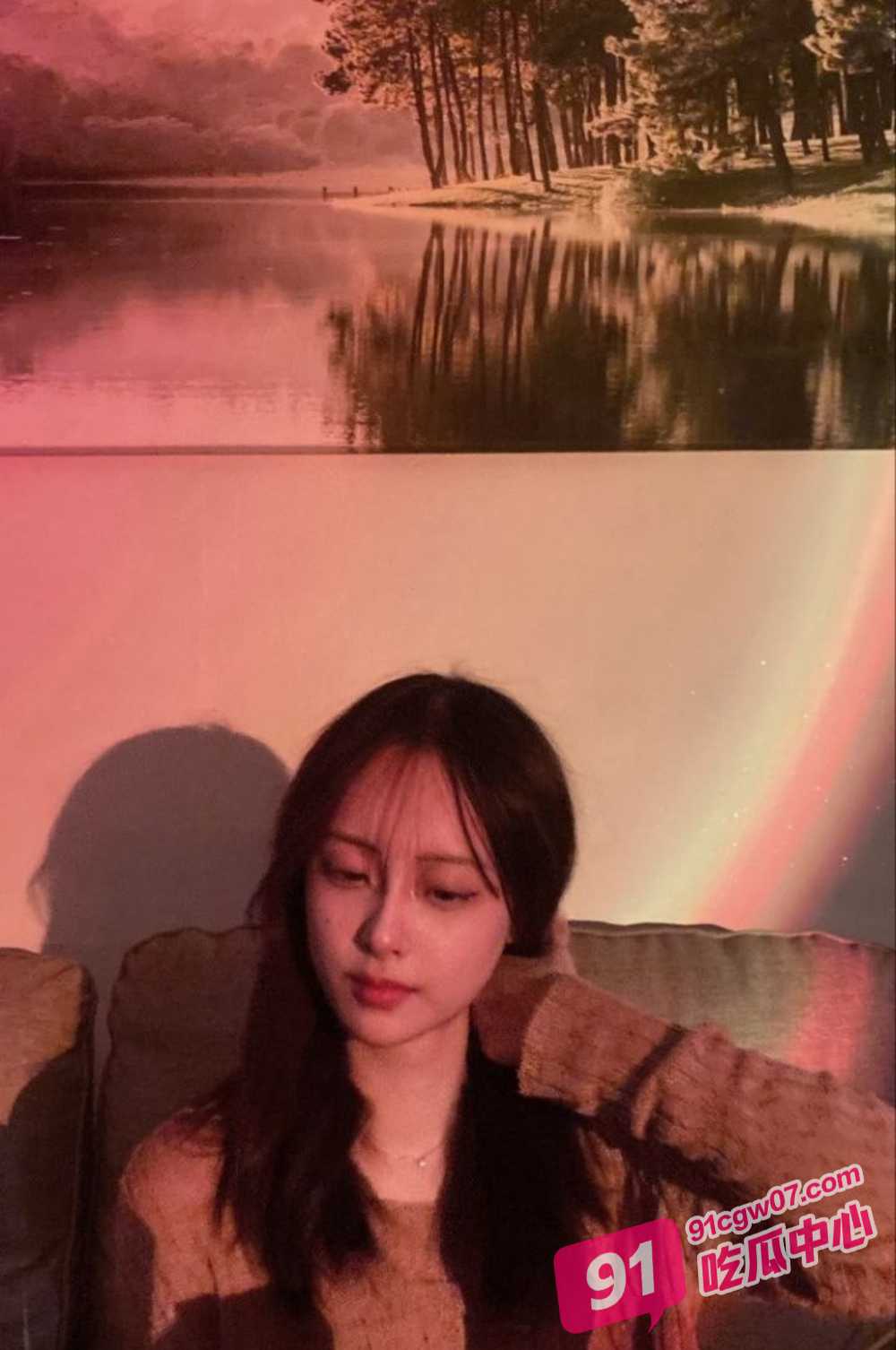 金主调教清纯女大多p 细腰水多的母狗越玩越刺激 嘴上说不要身体却非常老实 配图2
