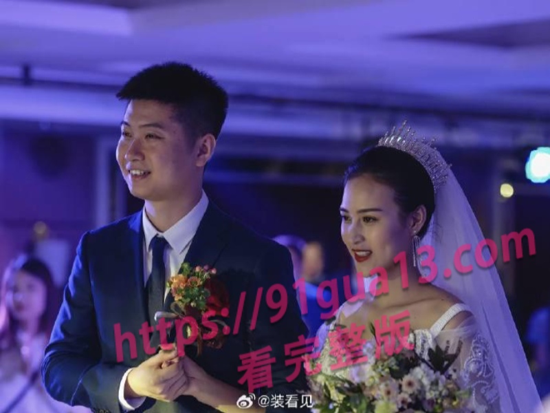南航机长李煜众捅伤4人后跳楼 考核风波引热议 妻子发声遭限流 配图33