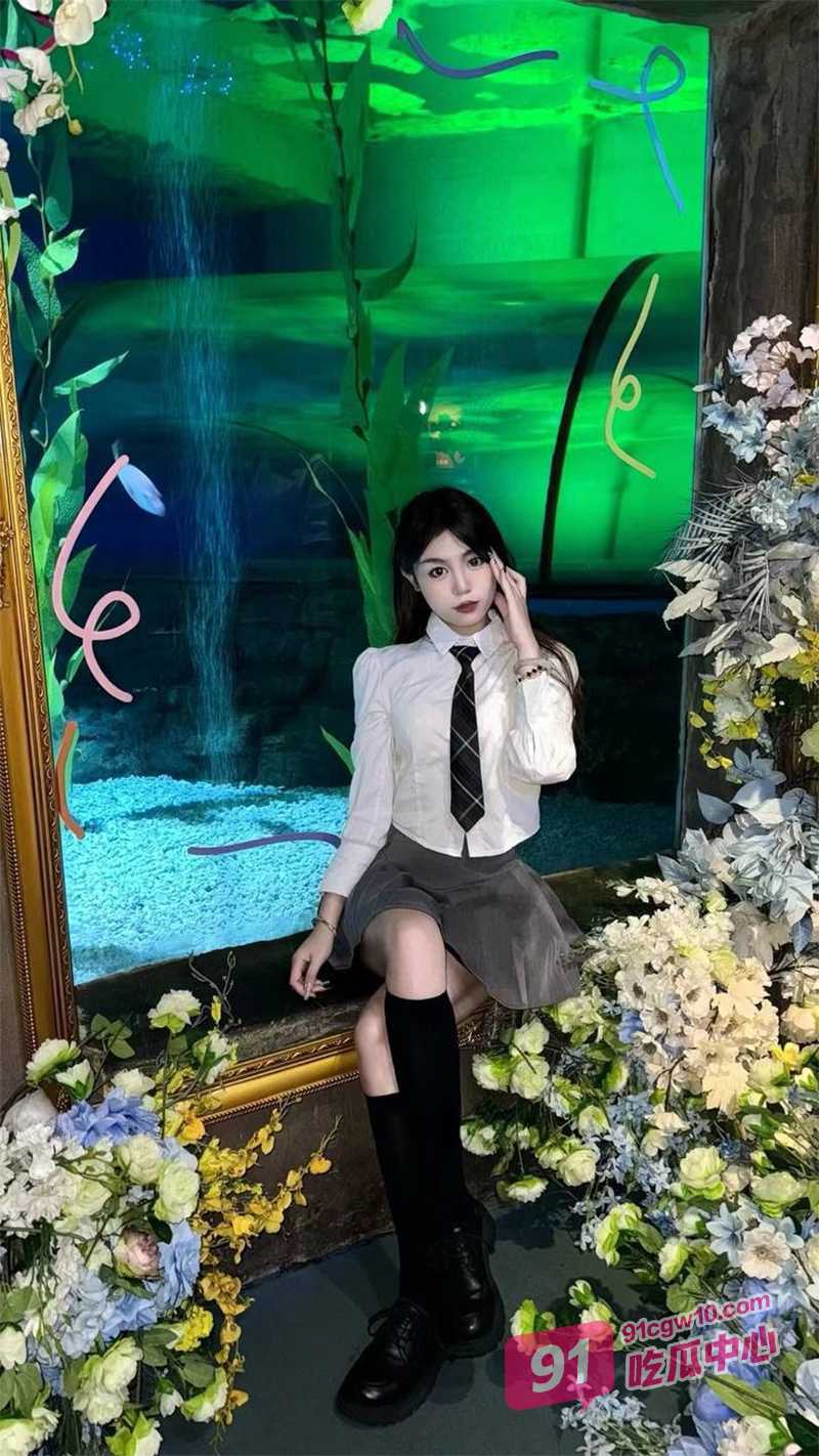 抖音热瓜 滨海徐记面馆老板娘与滨中老师偷情被爆 性爱小视频遭全网疯传 配图
