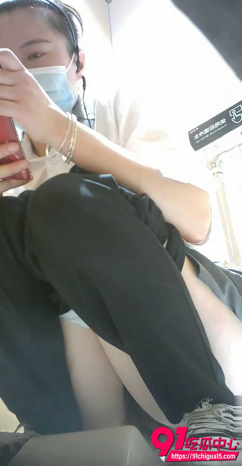 购物中心女厕偷拍 2