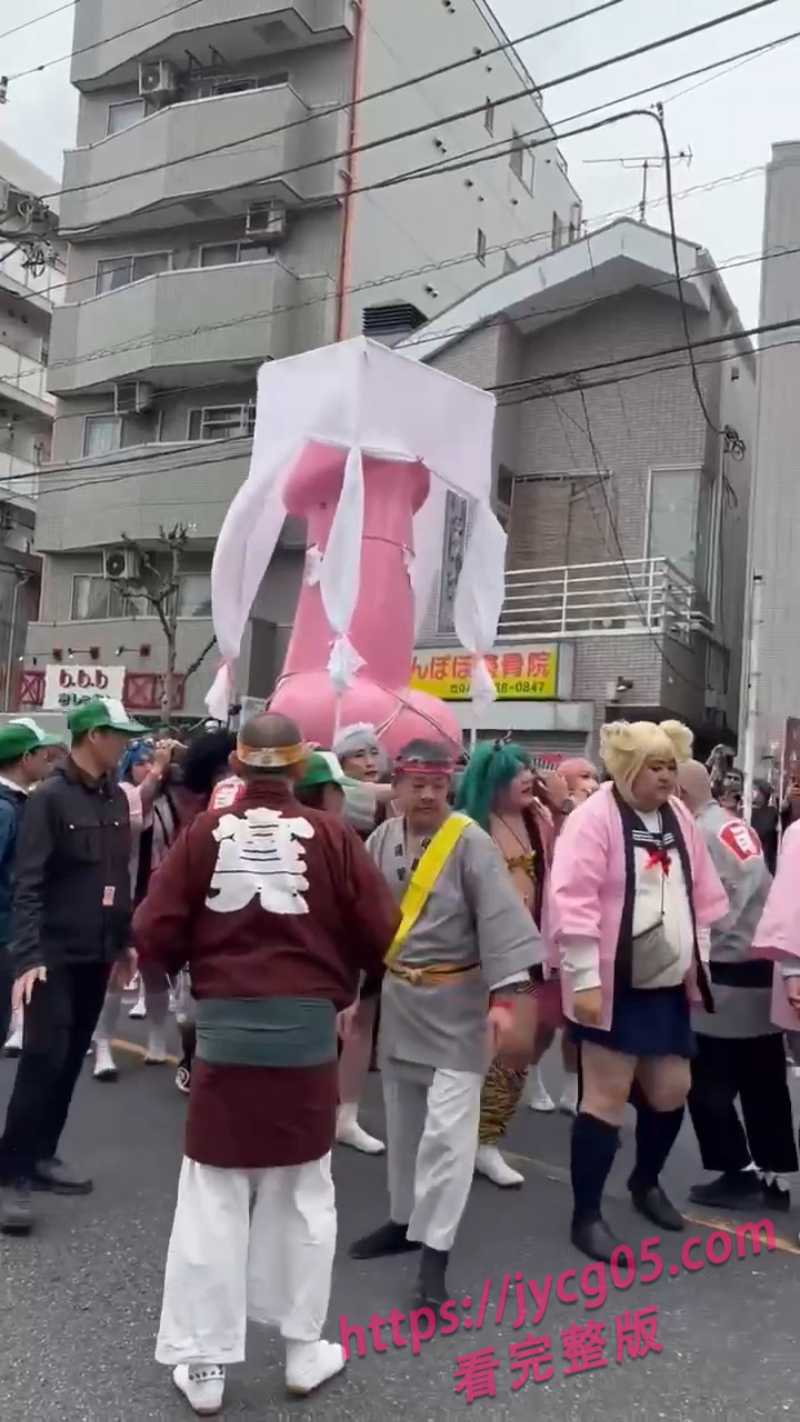 川崎金枪节实拍曝光！巨型生殖器巡游竟藏公益使命 风俗文化大揭秘！ 配图5