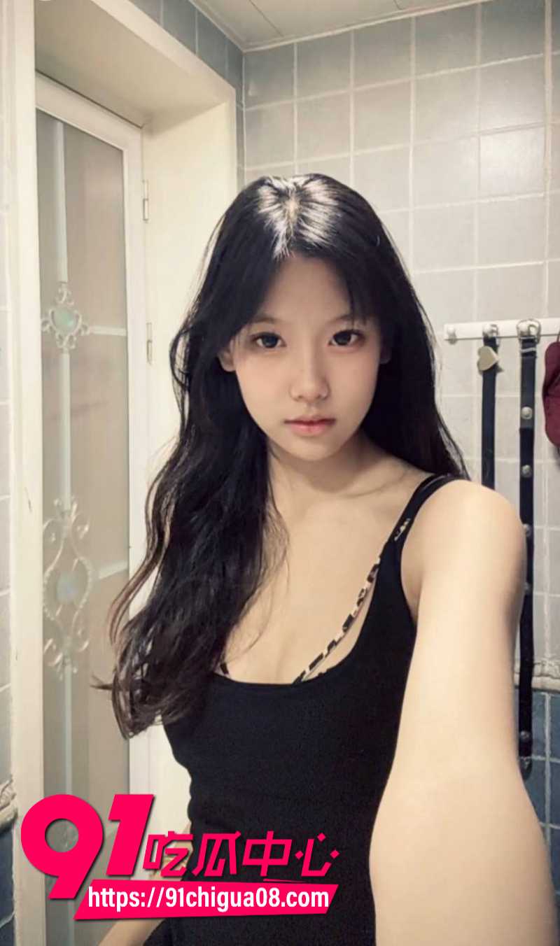 反差女消防员李舒瑶被小伙爆操13 反差女消防员李舒瑶被小伙爆操13