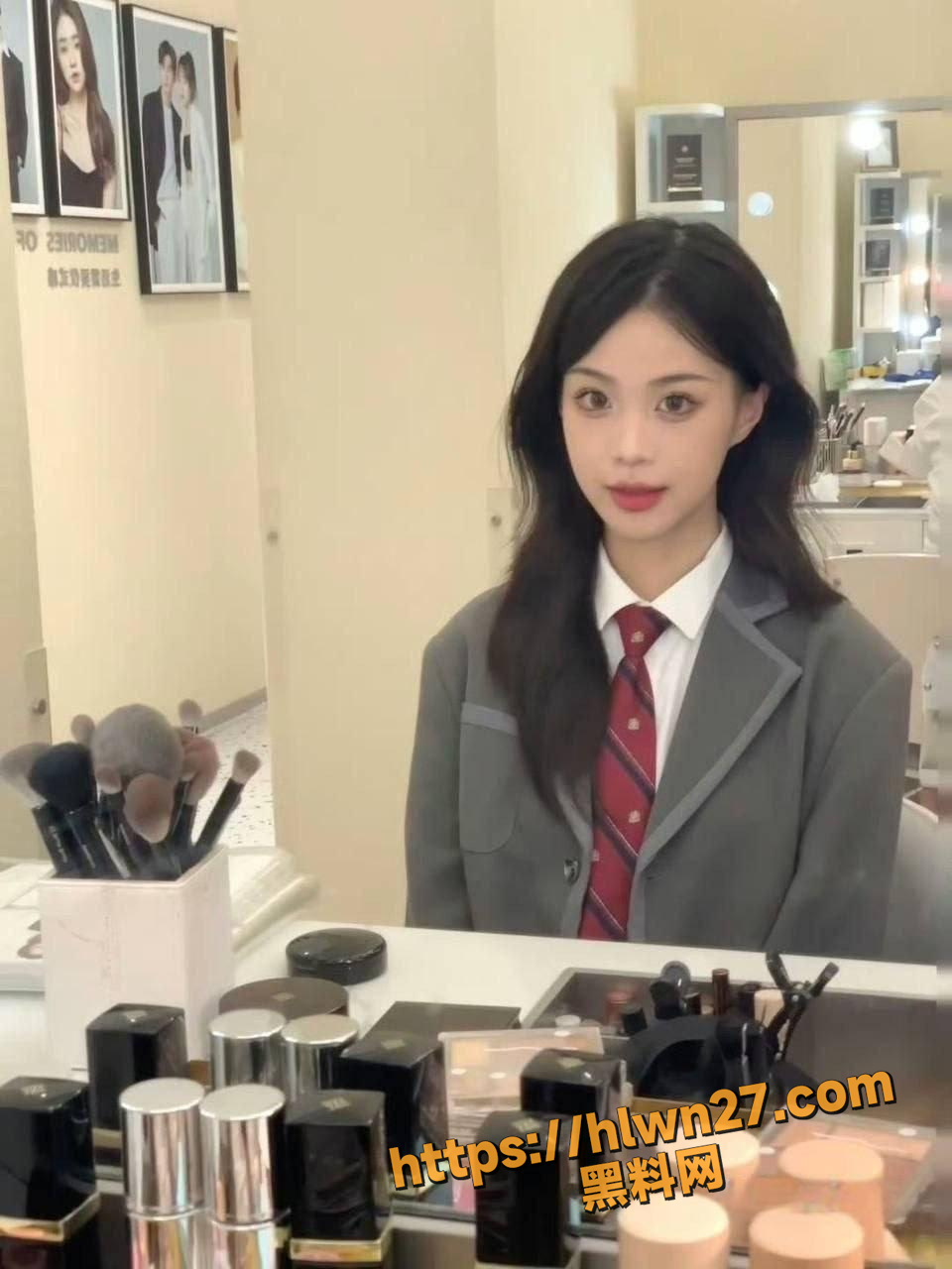 广西艺术学院 邓乐颖 极品身材忠爱吃鸡 含着金主的鸡巴都不愿松口 享受来自嫩妹的榨精服务！