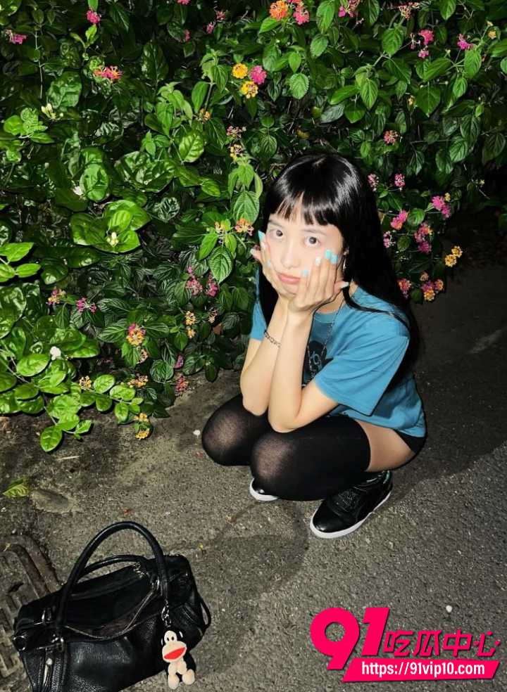 反差女孩私拍完整曝光5