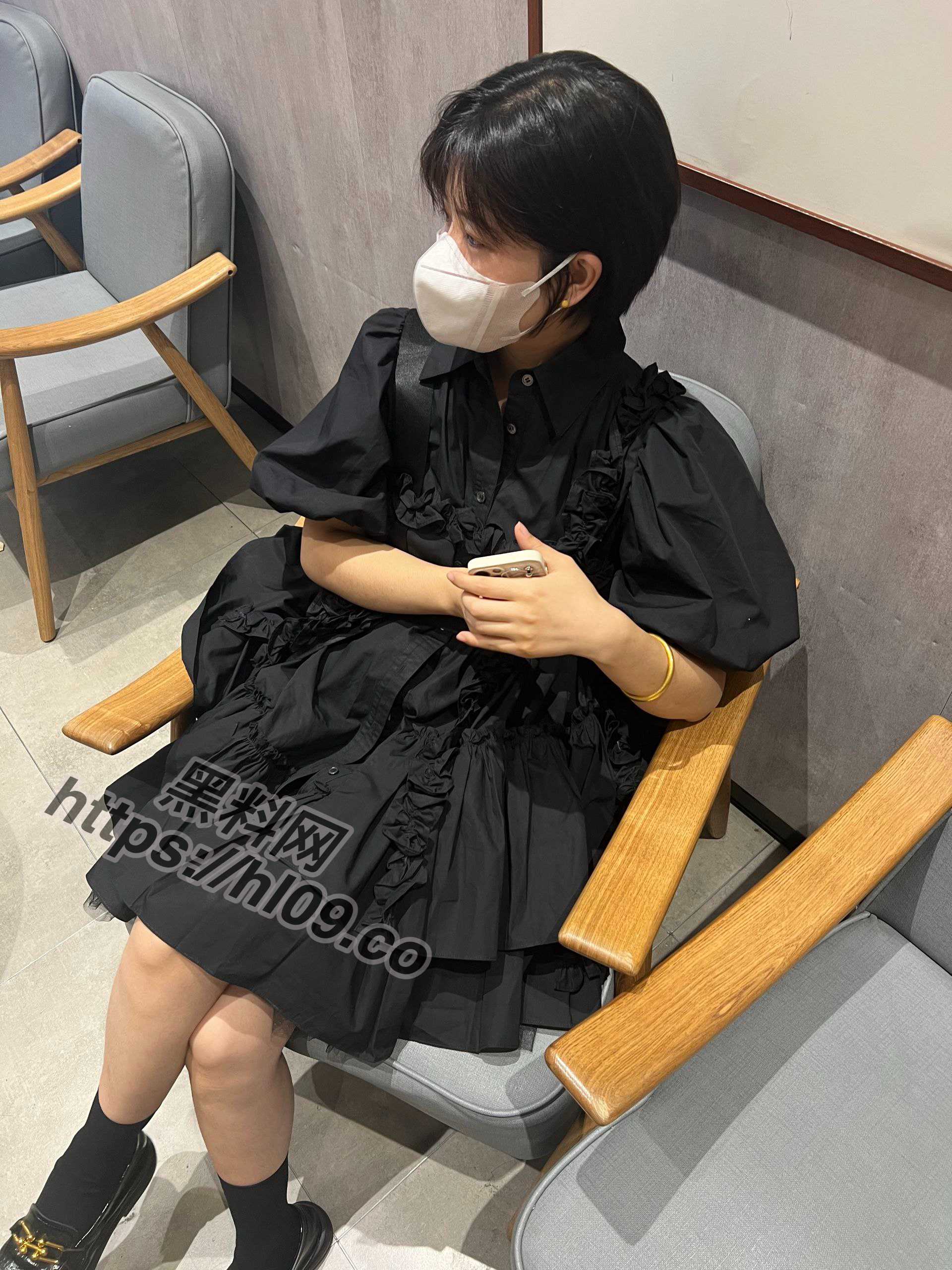 内蒙淫贱幼师[高雅茹]背着她男朋友激情偷情爱爱，会喷水吞精母狗一个