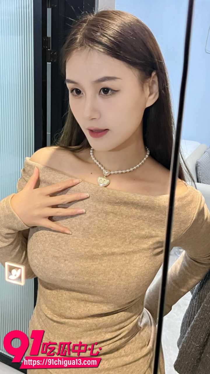 南京艺术学院赵婧琪反差视频泄密1