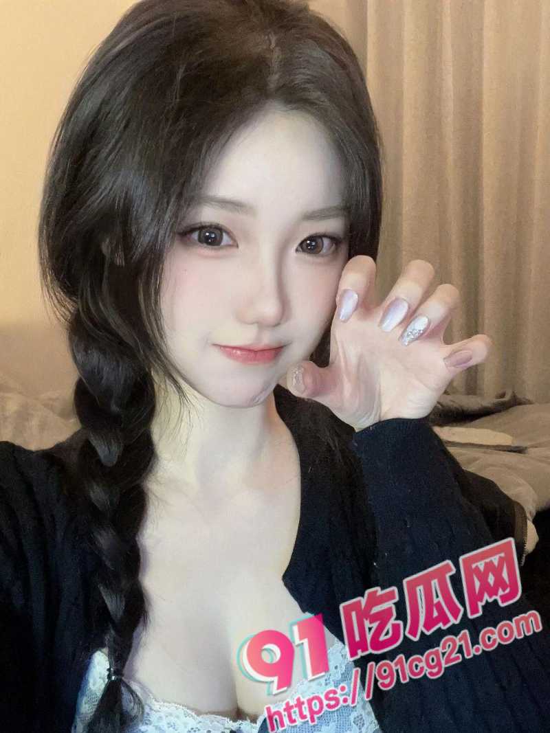 天津美术学院孟昕玥 被圈养的岁月 玩得尺度竟这么大？