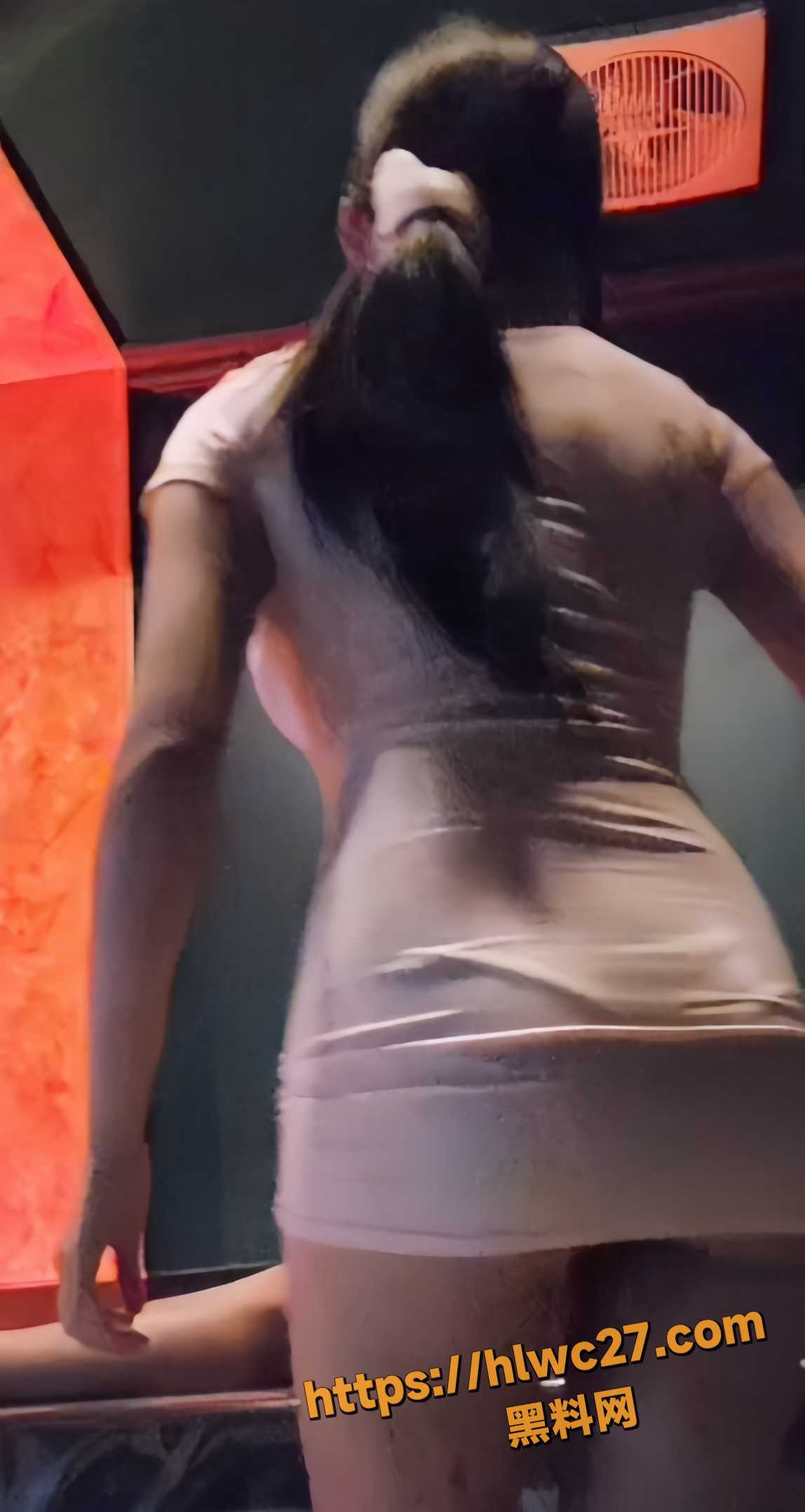 真实偷拍洗浴会所 极品女技师性爱服务全过程 精油按摩后骑乘榨精