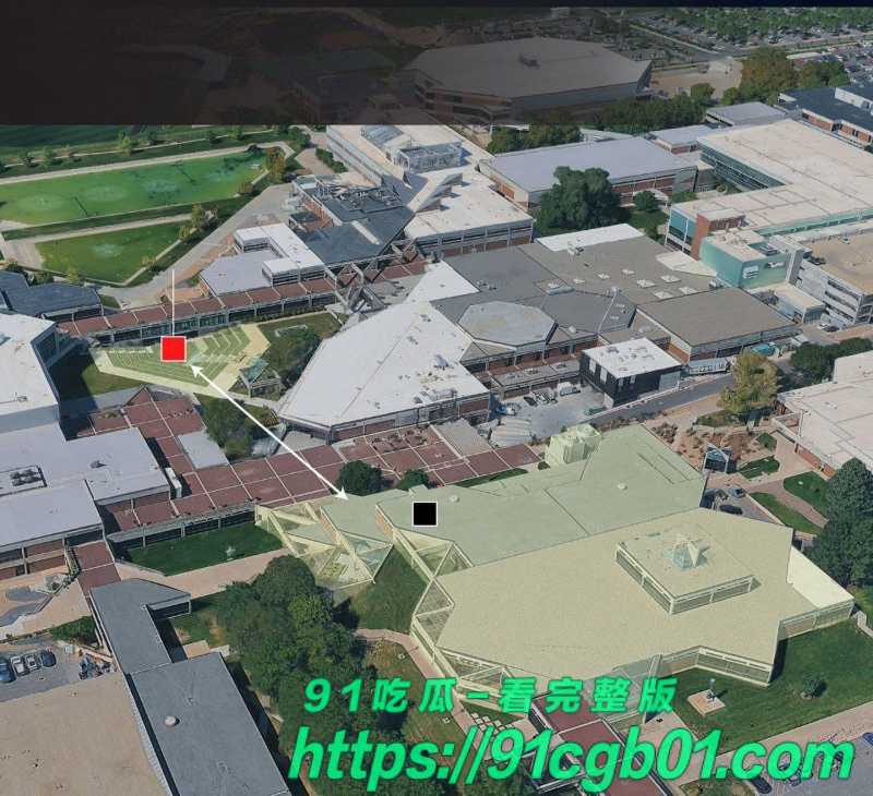 查理·柯克被枪杀现场群众录制视频曝光5.jpg