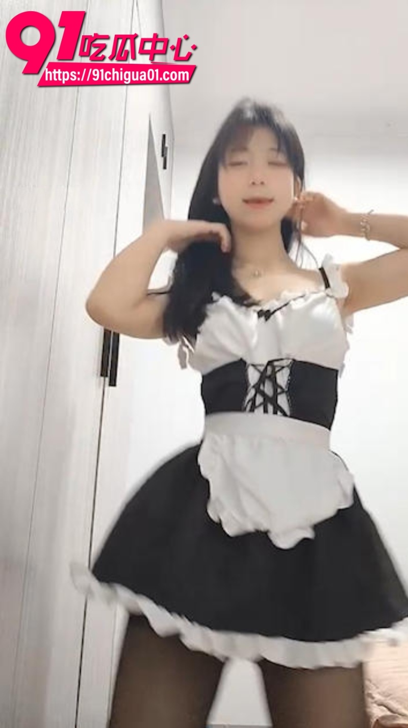 推特福利姬小彤酱私拍视频曝光 各种制服狂热裸舞 巨乳嫩穴翘臀狂扭 揉奶抠逼高潮喷水诱惑爆棚