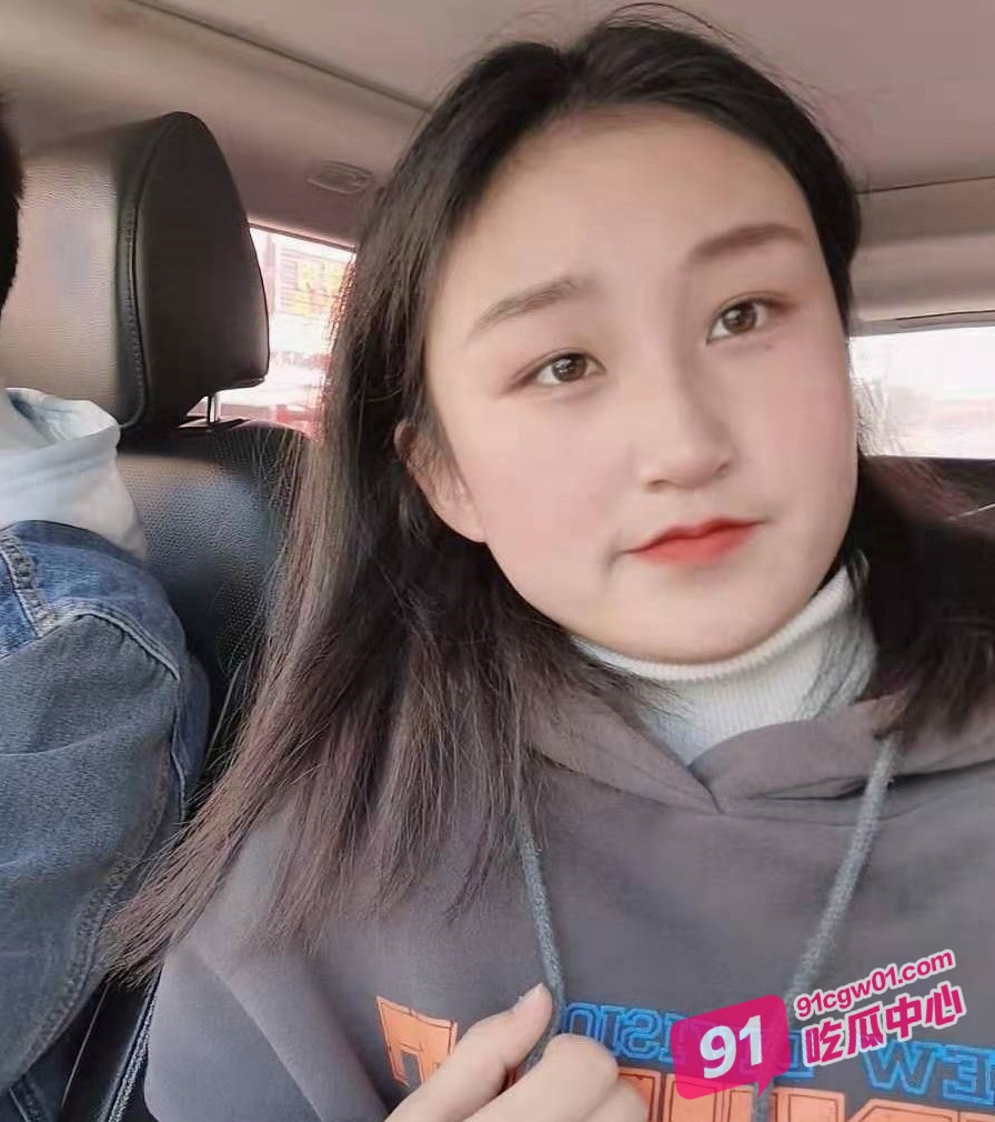太原师范学院大三学姐何珺俐被男友曝光不雅做爱视频！可爱妹子秒变公交车！ 配图5