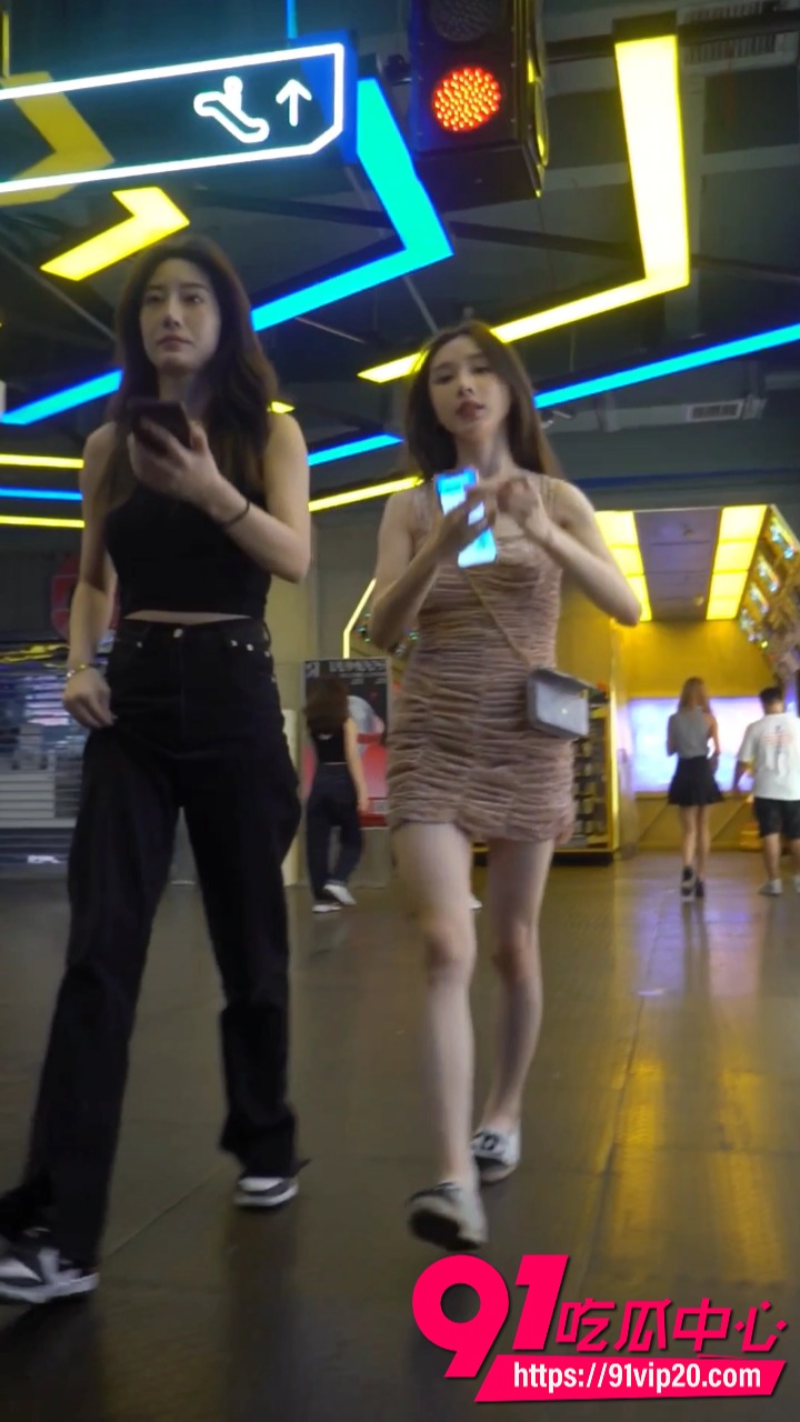 YZWCD系列街拍抄底2