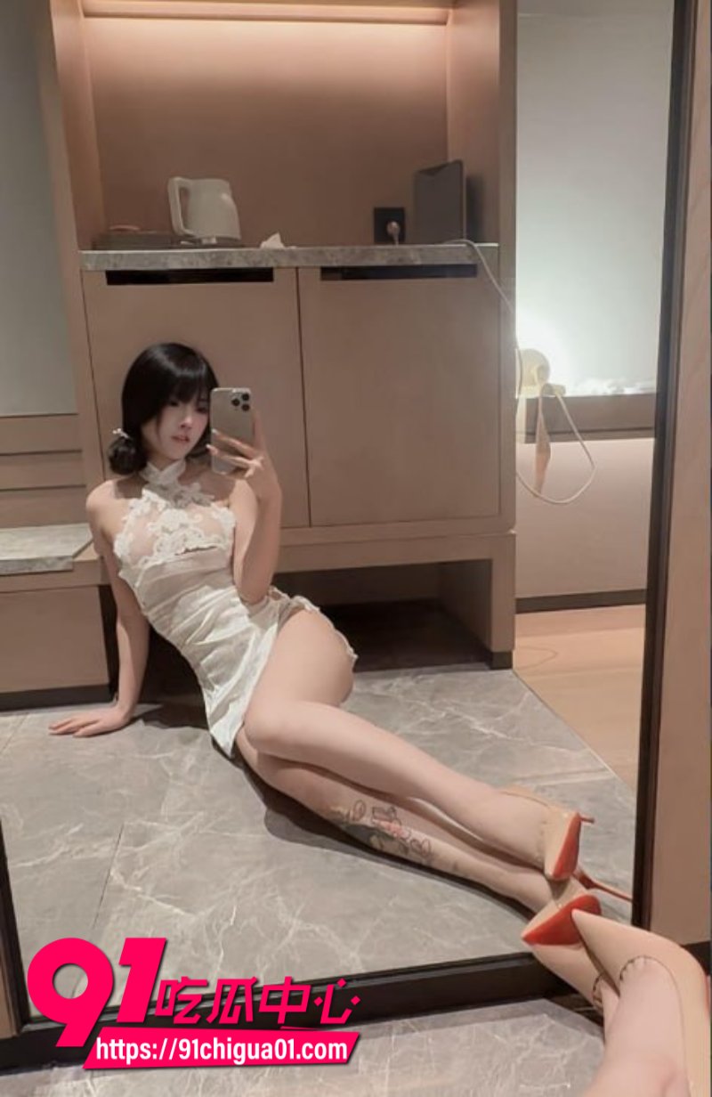 抖音131W粉丝女网红 妮好甜 给金主爸爸定制的 大尺度福利视频曝光