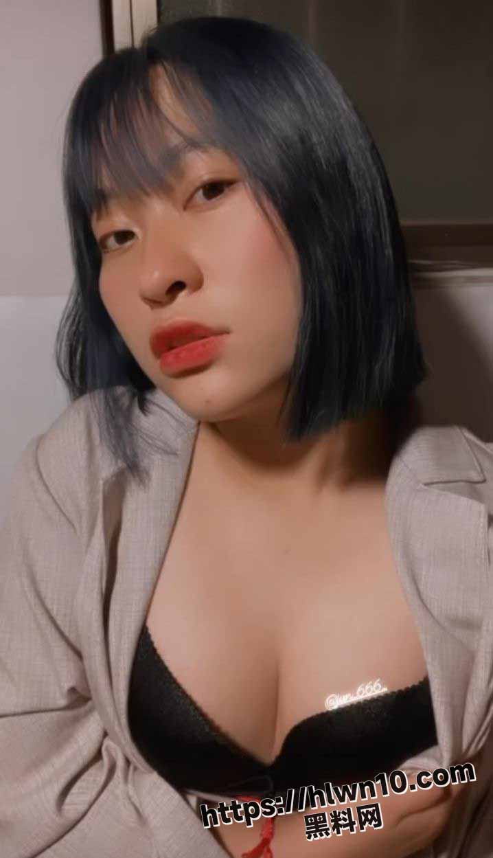 18岁反差婊学生妹 陈慧芸 出轨成瘾被男友发现并曝光 饱满粉乳白嫩胴体 淫叫下贱极度反差！