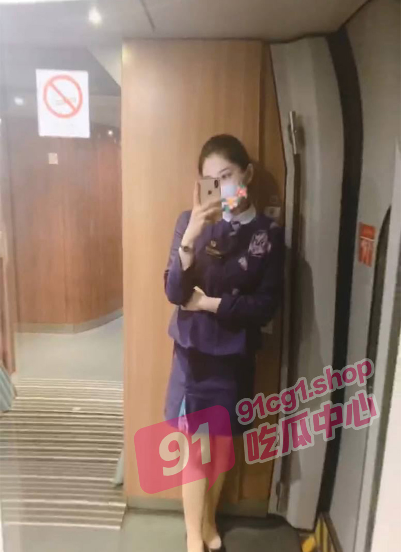 制服诱惑-高铁乘务员主动上门求操 这能惯着她？