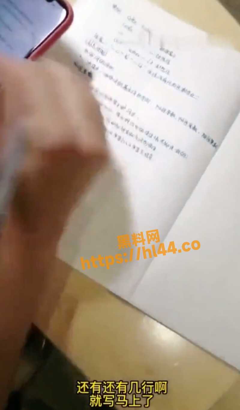 大佬哄骗学生妹酒店操爱狂热输出 作业写完就要享受肉棒的磨砺才会舒适！