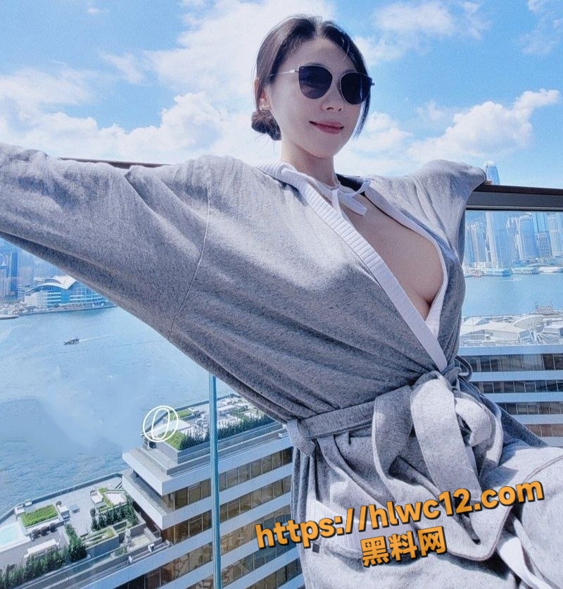 瑜伽喵老师 Yogamiao 裸拍合集 美乳翘臀高难度动作 艺术与骚气完美结合