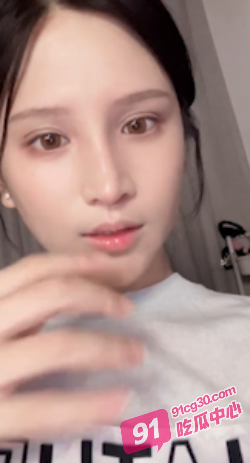台湾模特艾希Ashisyourlove被曝为了资源多次献身！现大尺度视频被流出！ 配图3