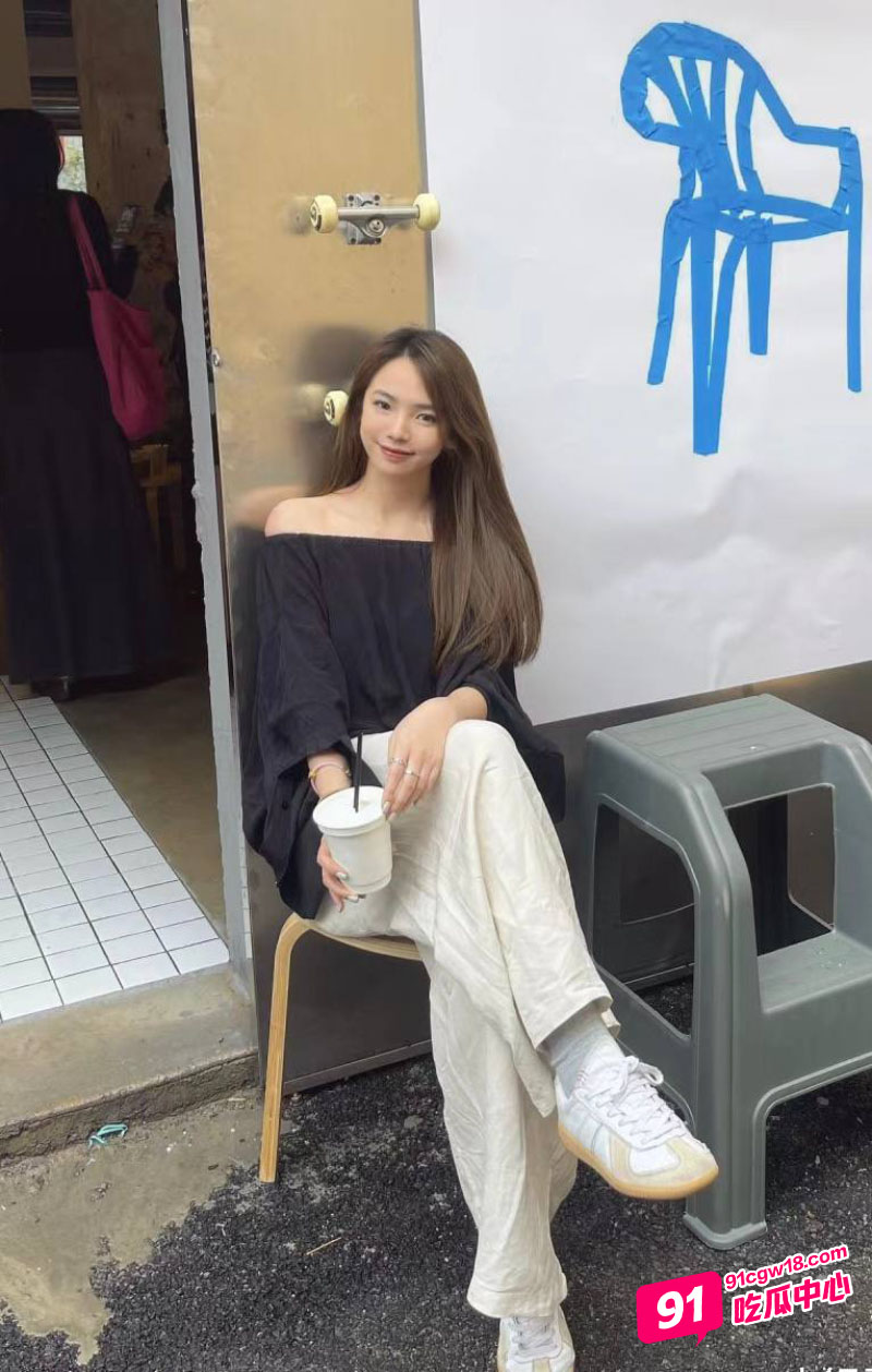 广州骚女柳青私生活混乱 喜欢户外找刺激 性爱不雅视频遭渣男曝光！ 配图2