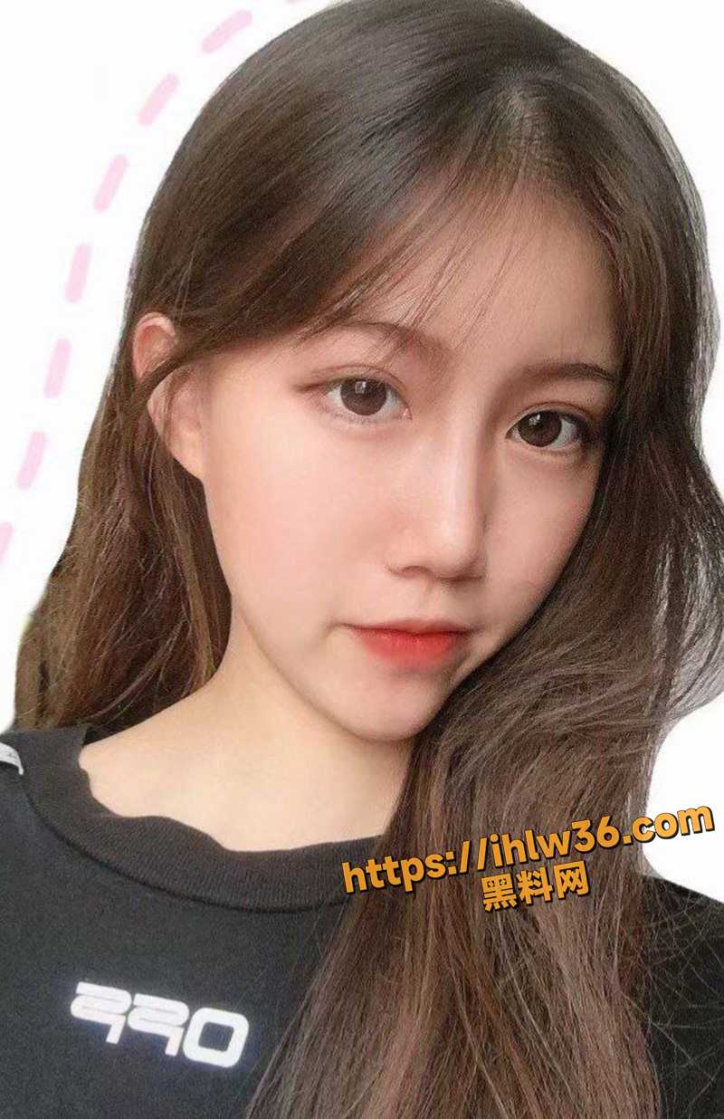 我的淫贱女友陈栗 清纯少女爆改性奴体质 调教成小母狗后露出吞精 料友自述！ 配图