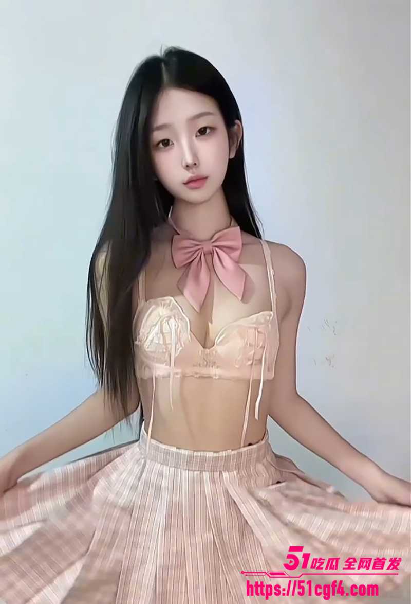 推特新晋福利姬 qiqi 超香裸舞合集 5 拷贝