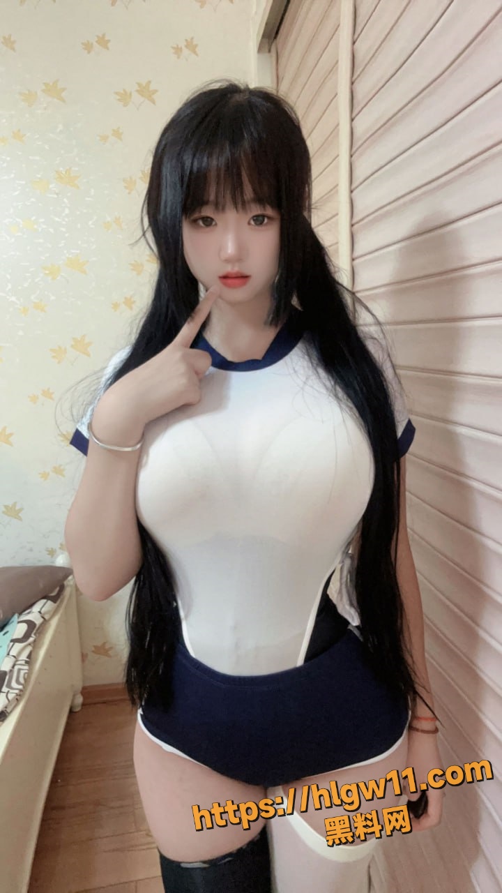 B站巨乳主播 一颗熊子 核弹级巨乳微胖天花板 舰长提督福利视频 奶子都快甩出屏幕了！