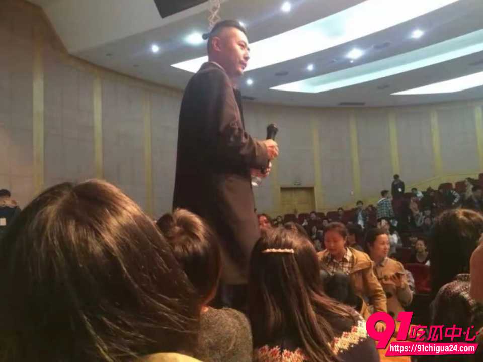 大冰从丽江炮王变身人生导师17