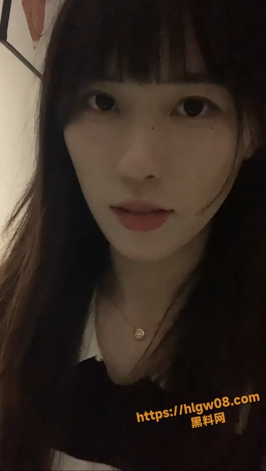 喵播花椒超人气清纯颜值主播果果福利视频大合集曝光 三指抠逼自慰 淫水超多！