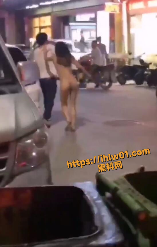 渣男拔屌无情 妙龄女子全裸追击 这才是真的女菩萨!