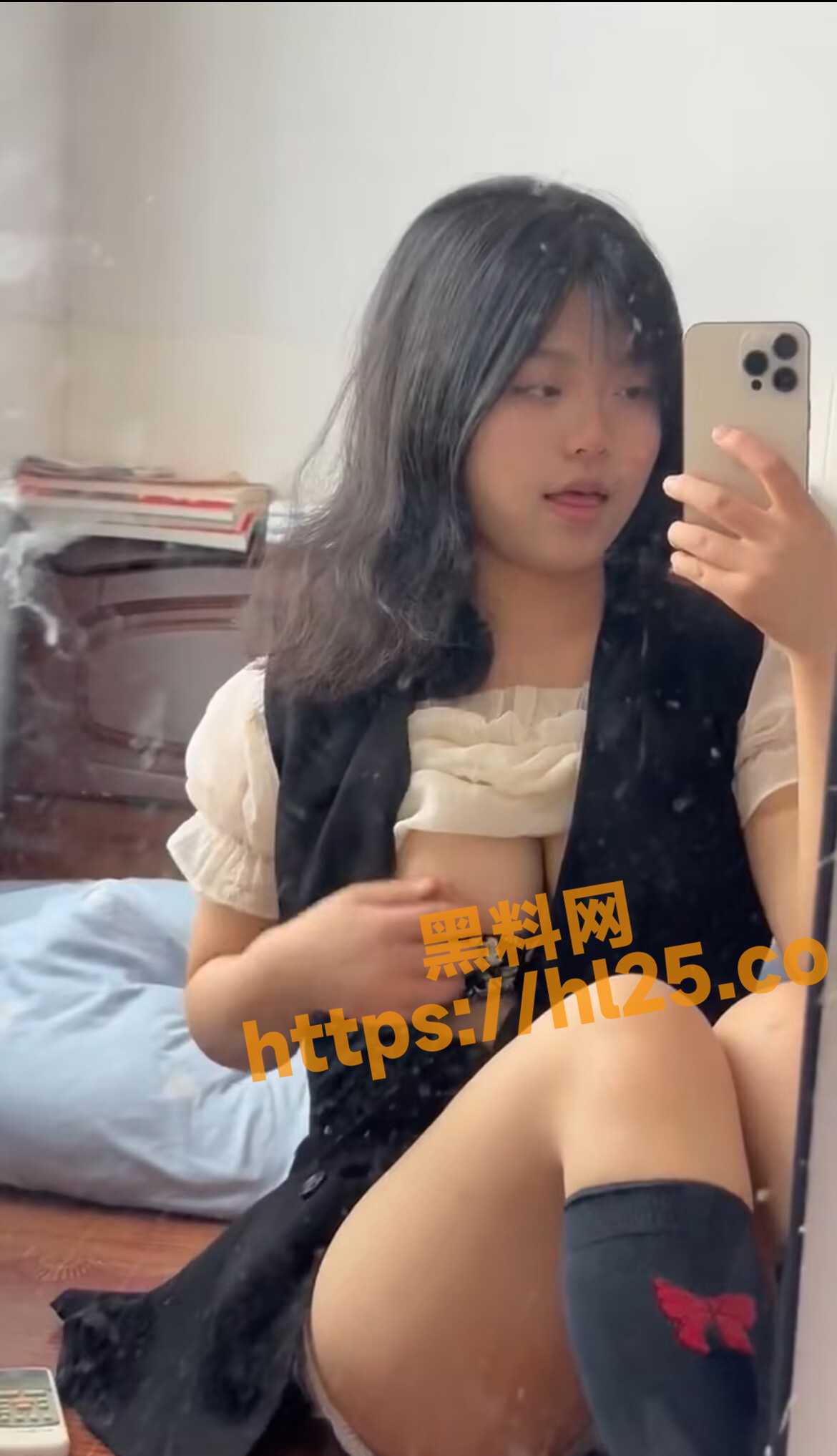 哪位大神开发的结果非常乖巧的一个学妹 年龄很小却有一对傲人的巨乳
