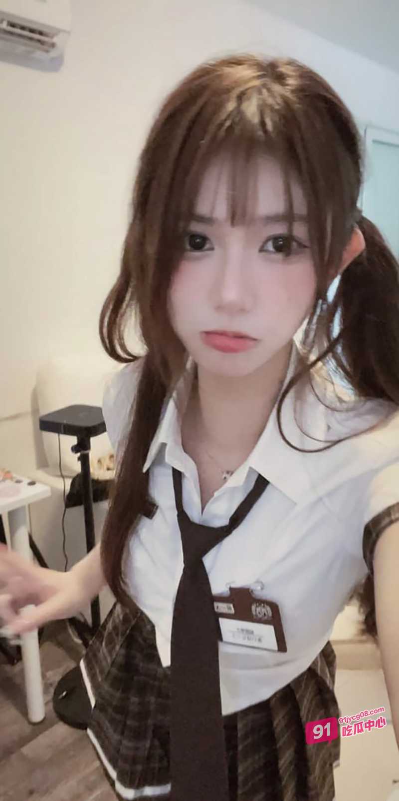 抖音网红宥子私拍泄漏 白玉酥胸令人心神颤抖 人称抖音天花板 ！ 配图3