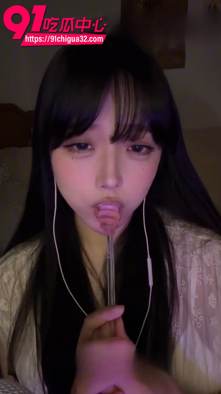 小鸟大王温柔舔奶油蜂蜜棒6