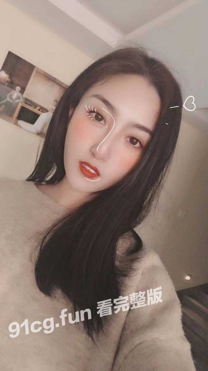 云盘泄密 四川某大学反差校花与男友性爱视频流出 大学反差婊口活表情诱人