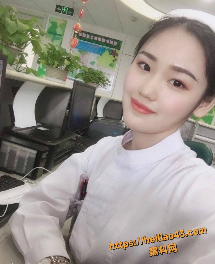 高颜值护士小姐姐 性爱视频流出 完美身材腰细腿长 被男友暴操到高潮腿软！