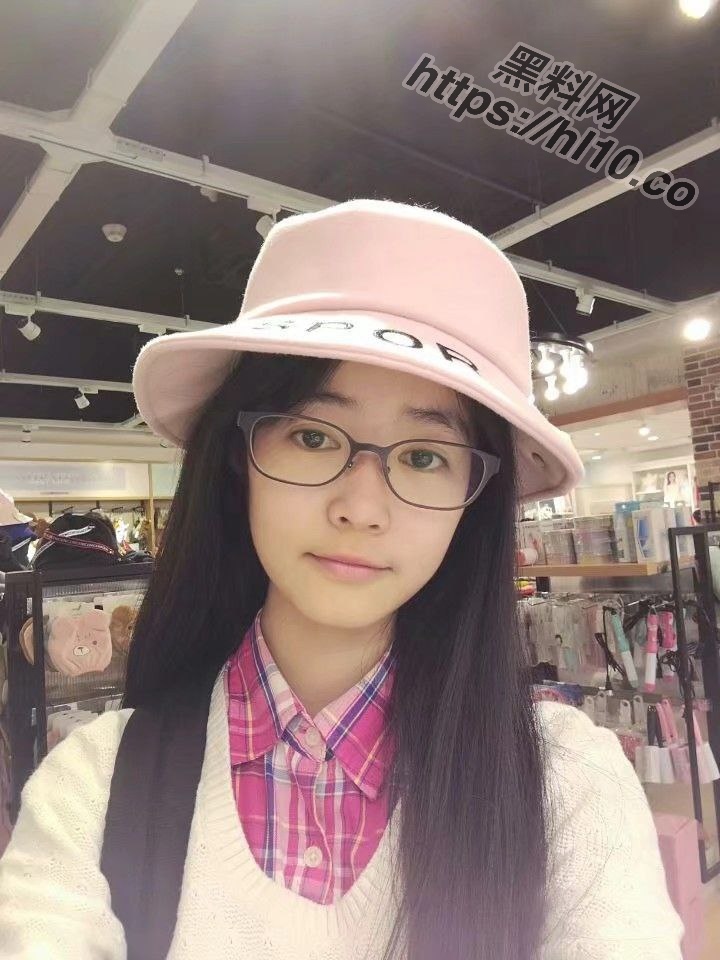 山西师范大学幼师专业「刘旋」和前男友恋爱期间反差裸露多次啪啪视频被流出！颜射女主刺激多番！